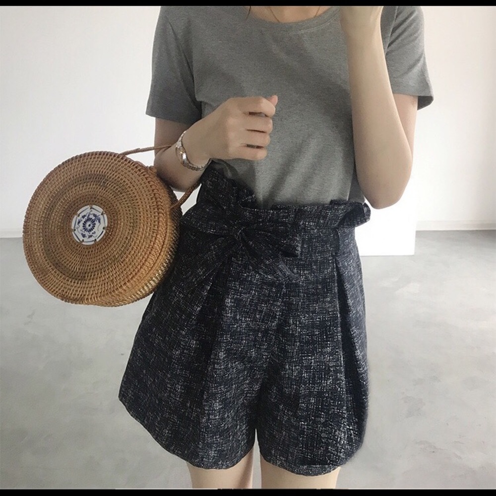 Shorts - Picture 5 of 6